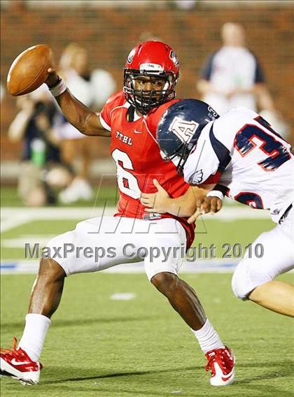 Thumbnail 1 in Cedar Hill vs. Allen (Tom Landry Classic) photogallery.