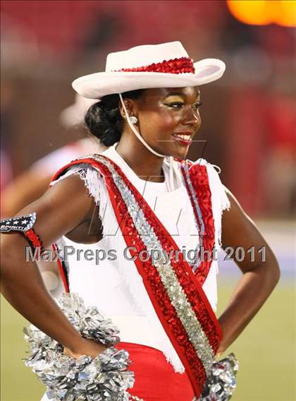 Thumbnail 3 in Cedar Hill vs. Allen (Tom Landry Classic) photogallery.