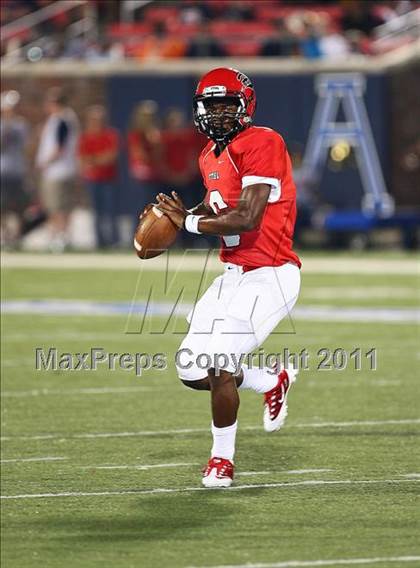 Thumbnail 1 in Cedar Hill vs. Allen (Tom Landry Classic) photogallery.
