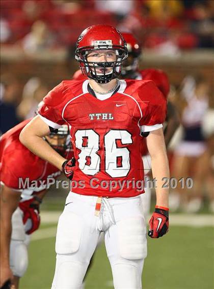 Thumbnail 3 in Cedar Hill vs. Allen (Tom Landry Classic) photogallery.