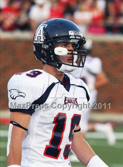 Thumbnail 1 in Cedar Hill vs. Allen (Tom Landry Classic) photogallery.