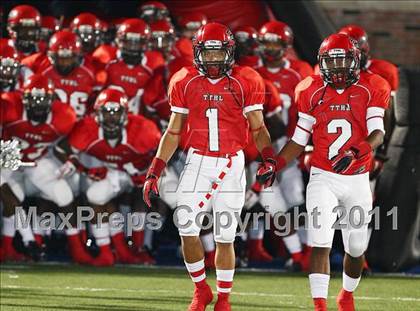 Thumbnail 3 in Cedar Hill vs. Allen (Tom Landry Classic) photogallery.