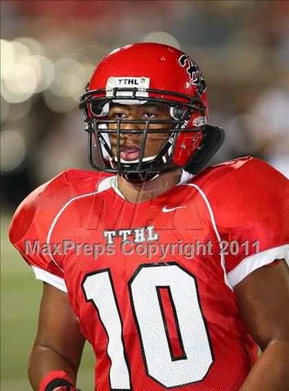 Thumbnail 2 in Cedar Hill vs. Allen (Tom Landry Classic) photogallery.