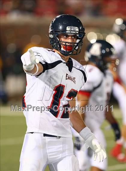 Thumbnail 3 in Cedar Hill vs. Allen (Tom Landry Classic) photogallery.