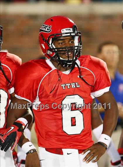 Thumbnail 3 in Cedar Hill vs. Allen (Tom Landry Classic) photogallery.