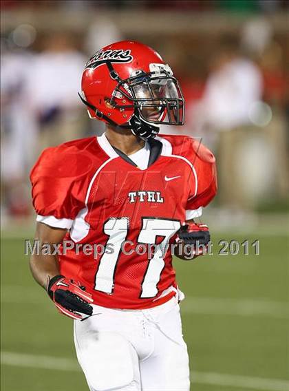 Thumbnail 2 in Cedar Hill vs. Allen (Tom Landry Classic) photogallery.
