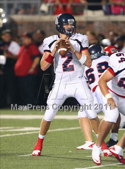 Thumbnail 2 in Cedar Hill vs. Allen (Tom Landry Classic) photogallery.