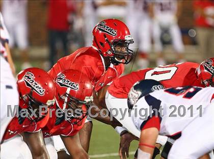 Thumbnail 2 in Cedar Hill vs. Allen (Tom Landry Classic) photogallery.