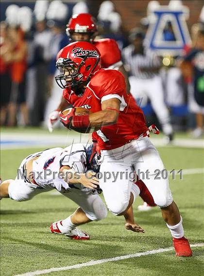 Thumbnail 3 in Cedar Hill vs. Allen (Tom Landry Classic) photogallery.