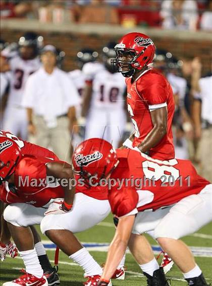 Thumbnail 2 in Cedar Hill vs. Allen (Tom Landry Classic) photogallery.