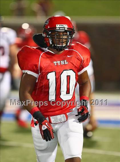 Thumbnail 1 in Cedar Hill vs. Allen (Tom Landry Classic) photogallery.