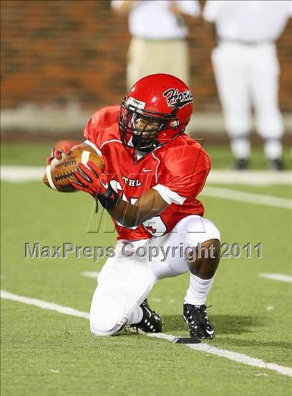 Thumbnail 1 in Cedar Hill vs. Allen (Tom Landry Classic) photogallery.