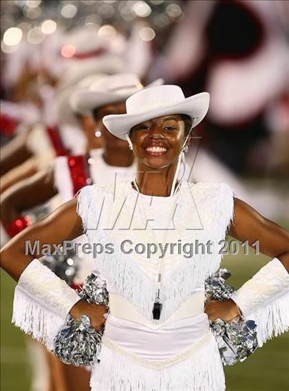 Thumbnail 1 in Cedar Hill vs. Allen (Tom Landry Classic) photogallery.