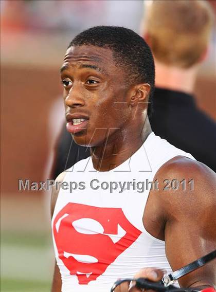 Thumbnail 1 in Cedar Hill vs. Allen (Tom Landry Classic) photogallery.