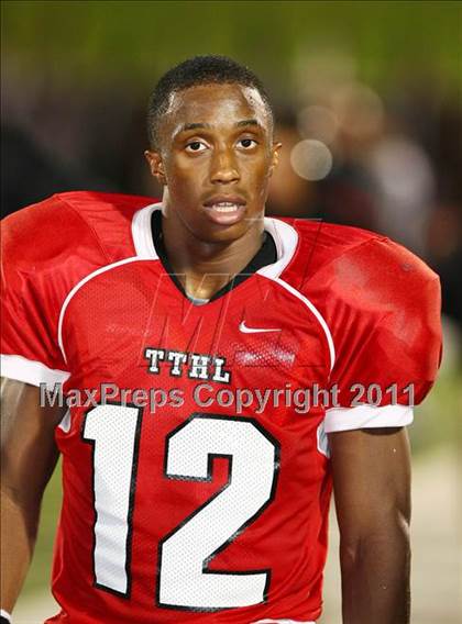 Thumbnail 2 in Cedar Hill vs. Allen (Tom Landry Classic) photogallery.