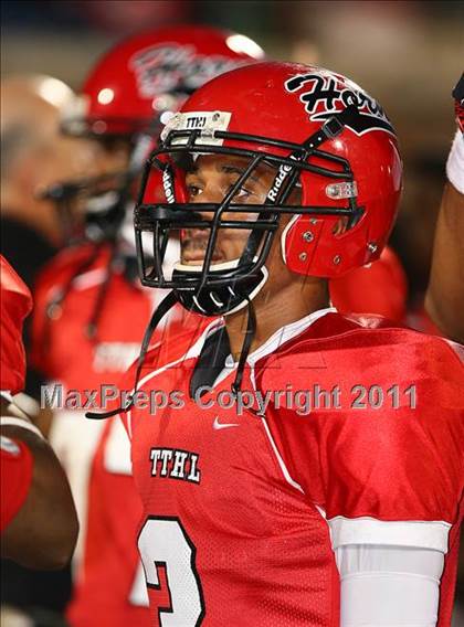 Thumbnail 2 in Cedar Hill vs. Allen (Tom Landry Classic) photogallery.