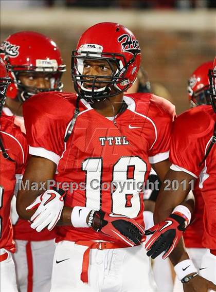 Thumbnail 2 in Cedar Hill vs. Allen (Tom Landry Classic) photogallery.