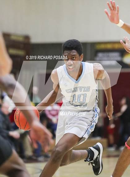 Thumbnail 1 in Clovis North vs. San Leandro (Clovis West Nike Invitational) photogallery.