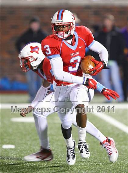 Thumbnail 1 in Skyline vs Carroll (5A Division 1 Semifinal) photogallery.