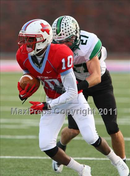 Thumbnail 1 in Skyline vs Carroll (5A Division 1 Semifinal) photogallery.