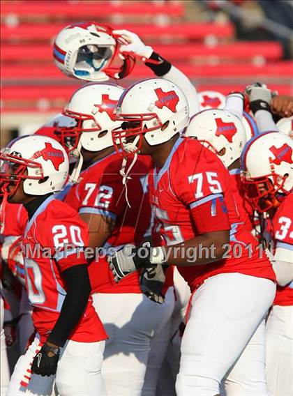 Thumbnail 1 in Skyline vs Carroll (5A Division 1 Semifinal) photogallery.