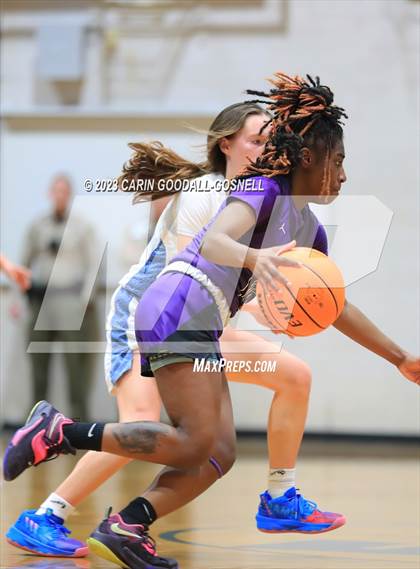 Thumbnail 1 in Carrboro @ Swansboro (NCHSAA Round 1) photogallery.