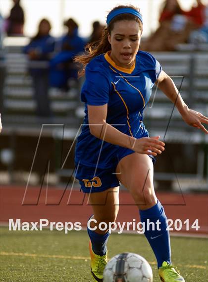 Thumbnail 2 in Frisco vs. Little Elm photogallery.