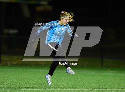 Thumbnail 3 in Simsbury vs. St. Joseph (CIAC Class L Final) photogallery.