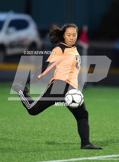Thumbnail 3 in Simsbury vs. St. Joseph (CIAC Class L Final) photogallery.