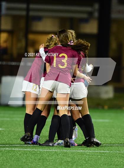 Thumbnail 1 in Simsbury vs. St. Joseph (CIAC Class L Final) photogallery.