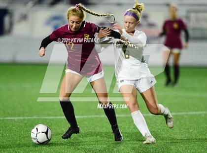 Thumbnail 2 in Simsbury vs. St. Joseph (CIAC Class L Final) photogallery.