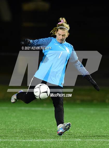 Thumbnail 2 in Simsbury vs. St. Joseph (CIAC Class L Final) photogallery.