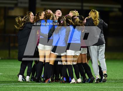 Thumbnail 2 in Simsbury vs. St. Joseph (CIAC Class L Final) photogallery.