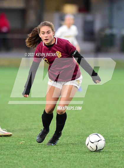 Thumbnail 3 in Simsbury vs. St. Joseph (CIAC Class L Final) photogallery.