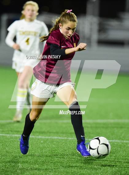 Thumbnail 2 in Simsbury vs. St. Joseph (CIAC Class L Final) photogallery.
