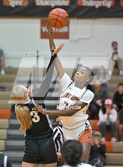 Thumbnail 1 in Vandegrift @ Hutto photogallery.