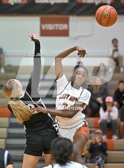 Thumbnail 2 in Vandegrift @ Hutto photogallery.