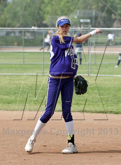 Thumbnail 2 in Valencia vs. Cienega photogallery.
