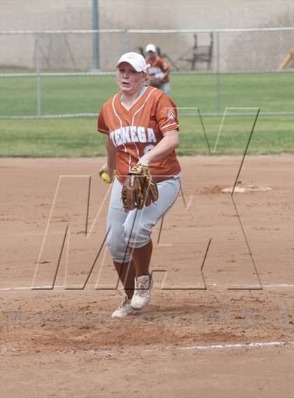 Thumbnail 3 in Valencia vs. Cienega photogallery.