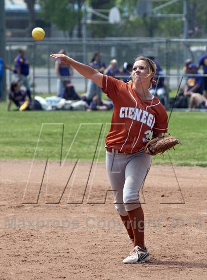 Thumbnail 1 in Valencia vs. Cienega photogallery.