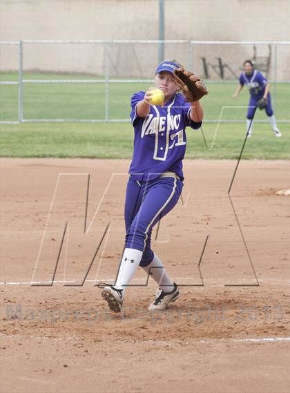 Thumbnail 2 in Valencia vs. Cienega photogallery.