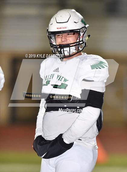 Thumbnail 2 in Valley View vs. Italy (UIL 2A Division 2 Region 1 Area) photogallery.