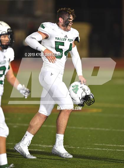 Thumbnail 1 in Valley View vs. Italy (UIL 2A Division 2 Region 1 Area) photogallery.