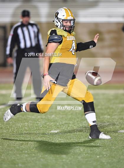 Thumbnail 1 in Valley View vs. Italy (UIL 2A Division 2 Region 1 Area) photogallery.