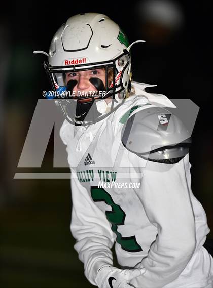 Thumbnail 1 in Valley View vs. Italy (UIL 2A Division 2 Region 1 Area) photogallery.