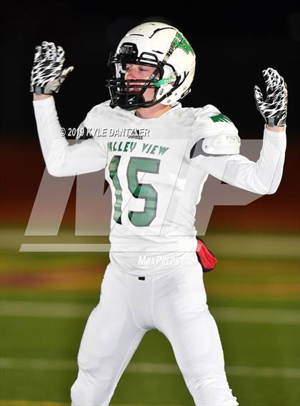 Thumbnail 3 in Valley View vs. Italy (UIL 2A Division 2 Region 1 Area) photogallery.