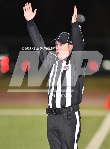 Thumbnail 2 in Valley View vs. Italy (UIL 2A Division 2 Region 1 Area) photogallery.