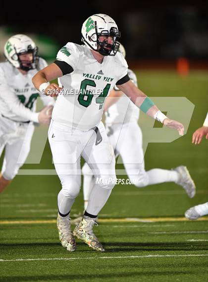 Thumbnail 2 in Valley View vs. Italy (UIL 2A Division 2 Region 1 Area) photogallery.