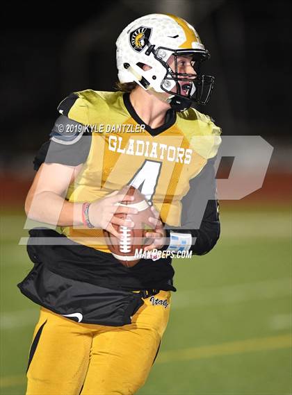 Thumbnail 3 in Valley View vs. Italy (UIL 2A Division 2 Region 1 Area) photogallery.