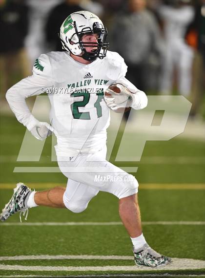 Thumbnail 3 in Valley View vs. Italy (UIL 2A Division 2 Region 1 Area) photogallery.